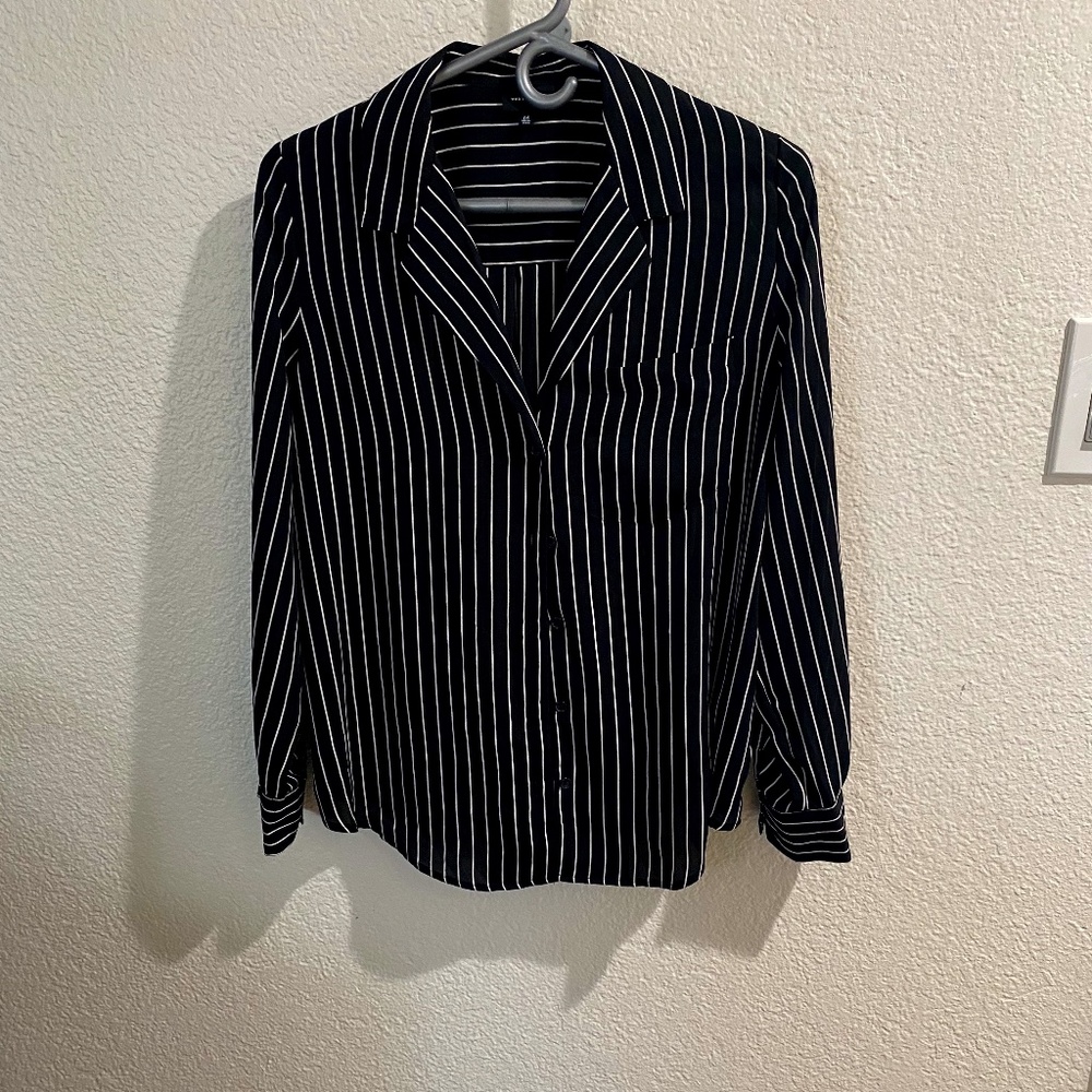 Who What Wear Black Striped Button Down